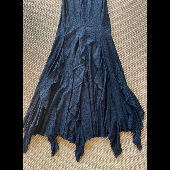 Nina Ricci gown, floral lace with silk slip - Picture 9 of 12